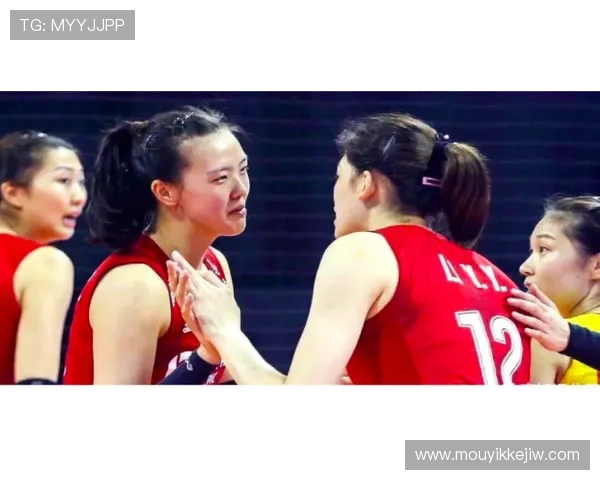 足球明星化身老大爷展现幽默一面引发球迷热议 足球明星化身老大爷展现幽默一面引发球迷热议