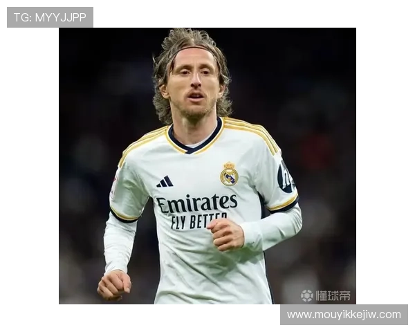 足球明星化身普通路人挑战街头球迷反应大揭秘 足球明星化身普通路人挑战街头球迷反应大揭秘